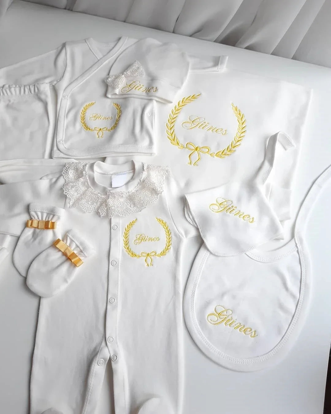 10pcs Wings Outfits Any Name Personalized Laurel Tree Embroidery Gift Baby Pajamas Hat Welcome Home Ceremonial dress
