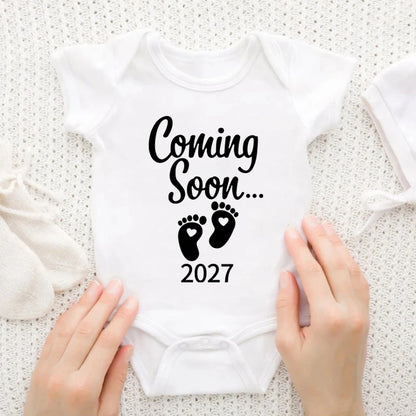 New Baby Coming Soon 2027 Announcement Newborn Baby Bodysuits Rompers Funny Boys Girls Outfits Body Pregnancy Reveal Clothes