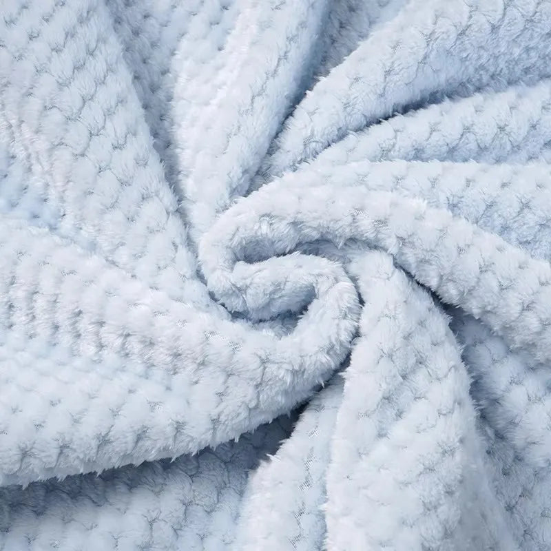 2pc/set Cartoon Baby Blanket with Soother Plush Dolls Flannel Skin-friendly Bedding Sleeping Blanket Comfortable Nap Cover