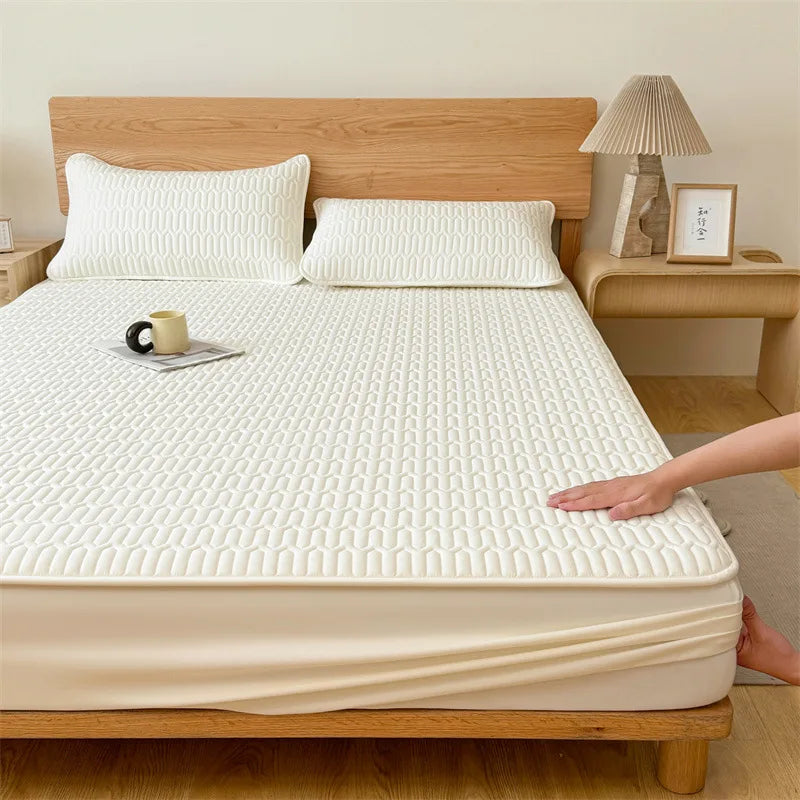 Fitted bed Sheet Waterproof Quilted Mattress Protector Breathable Mattress Cover Anti-mite Anti-bacterial No Pillowcase