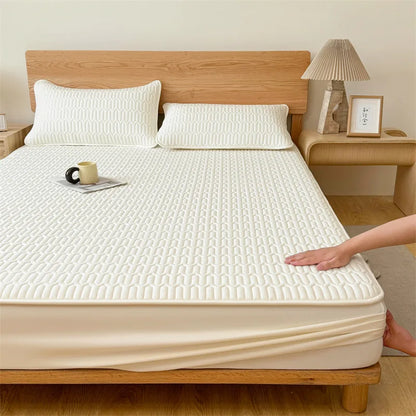 Fitted bed Sheet Waterproof Quilted Mattress Protector Breathable Mattress Cover Anti-mite Anti-bacterial No Pillowcase
