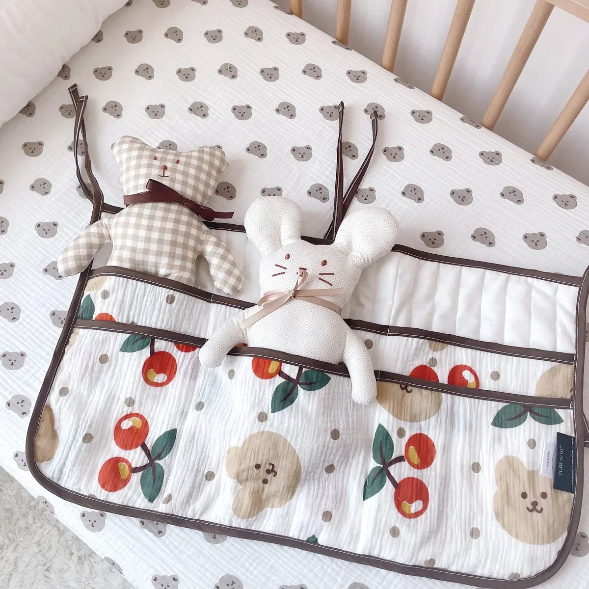 Cotton Newborn Crib Organizer Toys Baby Bed Hanging Storage Bags Diaper Pocket for Crib Bedding Set Accessories Nappy Store Bags