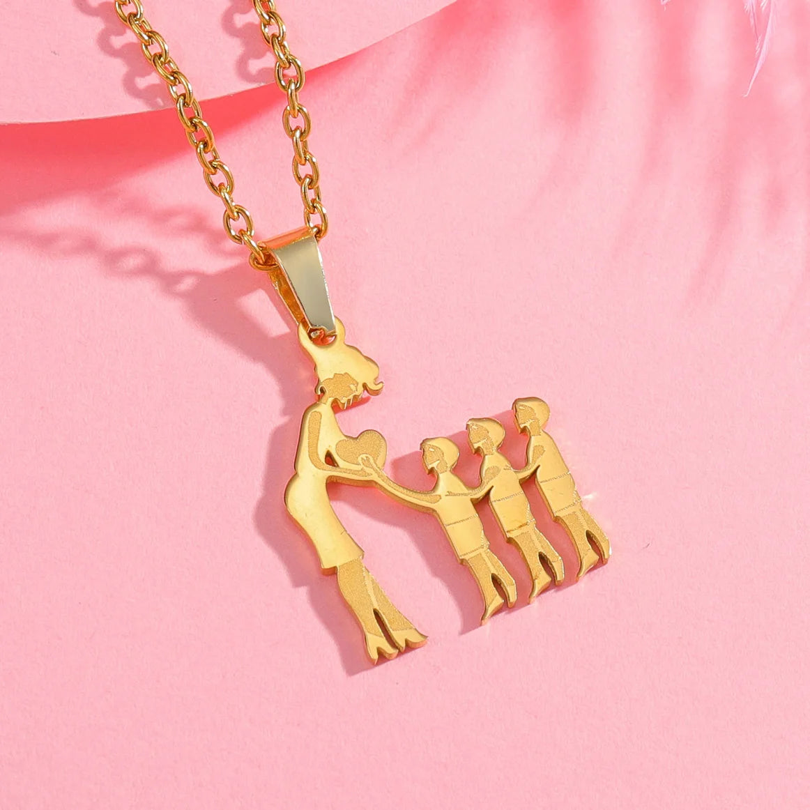 Lovely Gold Color Family Pendant Necklaces Mom Dad Children Baby Woman Stainless Steel Choker Jewelry Mother Day Gift New