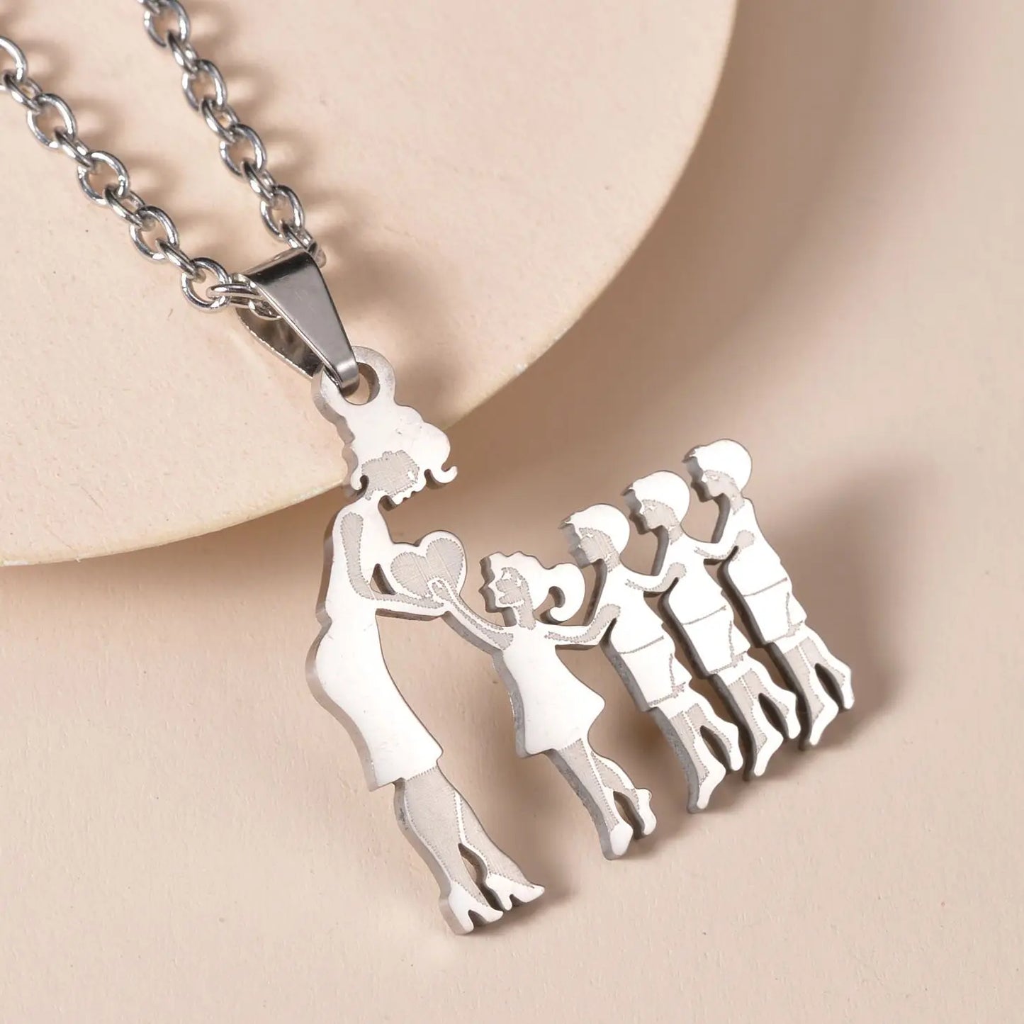 Lovely Gold Color Family Pendant Necklaces Mom Dad Children Baby Woman Stainless Steel Choker Jewelry Mother Day Gift New