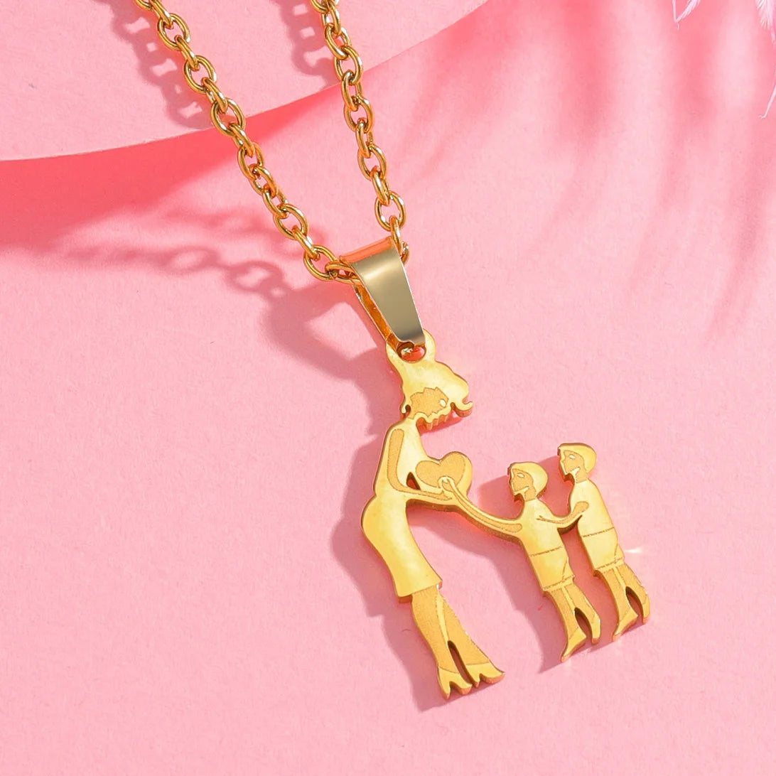 Lovely Gold Color Family Pendant Necklaces Mom Dad Children Baby Woman Stainless Steel Choker Jewelry Mother Day Gift New