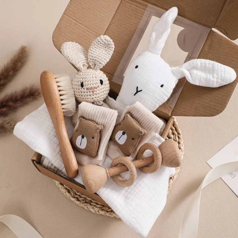 Baby Double Sided Cotton Blanket 7PCS Newborn Bath Set Gift Box Wooden Crochet Rattle Brushs Bracelet Towel For Baby Shower Gift