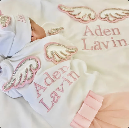 Dollbling 3pcs Wings Outfits Plus Blanket Any Name Embroidery Sweetwood Gift Set Baby Pajamas Hat Welcome Home Ceremonial dress