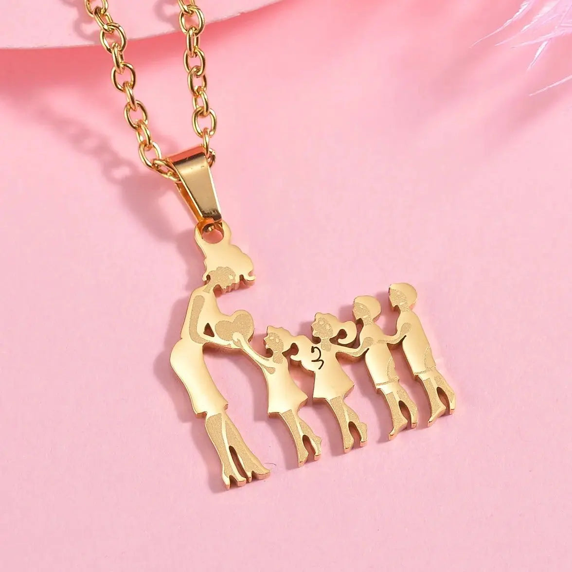 Lovely Gold Color Family Pendant Necklaces Mom Dad Children Baby Woman Stainless Steel Choker Jewelry Mother Day Gift New