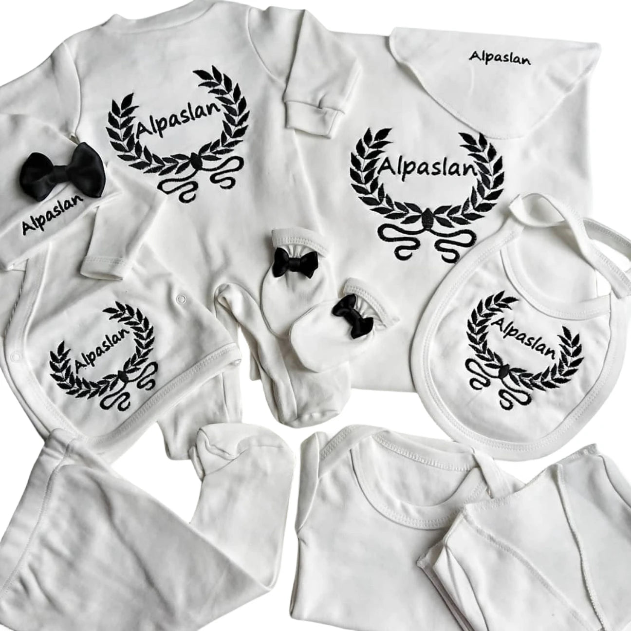 10pcs Wings Outfits Any Name Personalized Laurel Tree Embroidery Gift Baby Pajamas Hat Welcome Home Ceremonial dress