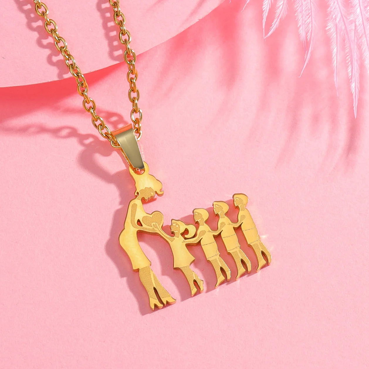 Lovely Gold Color Family Pendant Necklaces Mom Dad Children Baby Woman Stainless Steel Choker Jewelry Mother Day Gift New