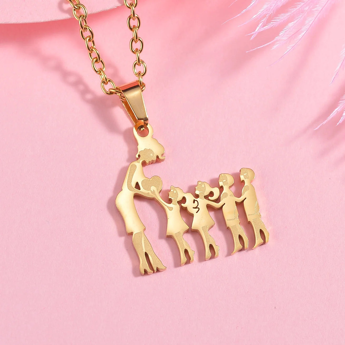 Lovely Gold Color Family Pendant Necklaces Mom Dad Children Baby Woman Stainless Steel Choker Jewelry Mother Day Gift New